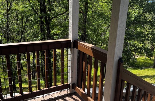 Grants Pass House | Cozy 1-bedroom mobile home in beautiful Grants Pass with AC. Great views/sunsets