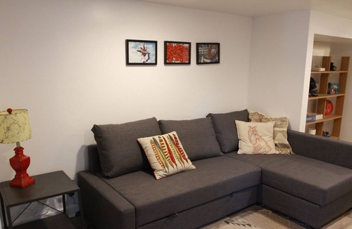 Hosford-Abernethy Apartment | Cozy 2 bdrm apt, walk to literally everything!