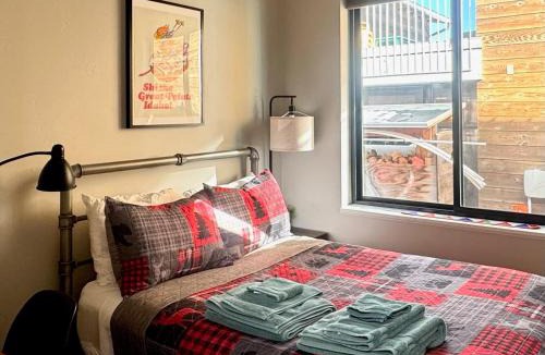Mountainside Village Apartment | Cozy 2 Bedroom by Teton Pass