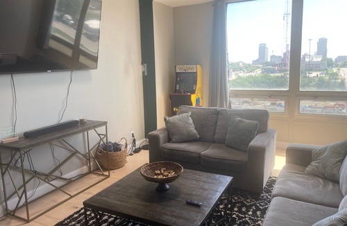Downtown Omaha Condo | Cozy 2-bedroom condo with AC, WiFi in phenomenal Omaha