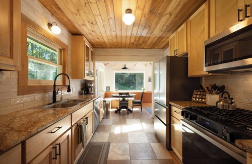 Corbett Cabin | Cozy 3-bedroom cabin with fire pit near trails and waterfalls