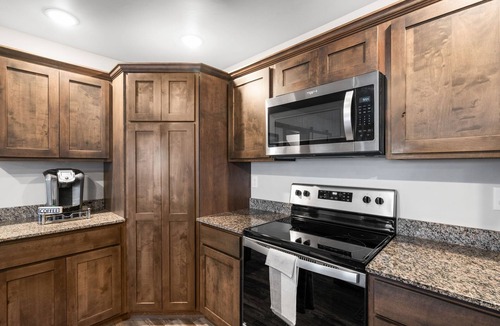Bozeman House | Cozy 3-bedroom townhome in charming Belgrade with WiFi