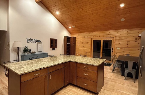 Pend Oreille County Cabin | Cozy 4-bedroom waterfront Cabin in peaceful Ione with AC. Sleeps 14!