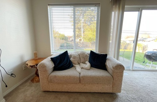 Five Oaks House | Cozy 4B House with Pool Table, Near Nike/Intel, 10miles to downtown Portland