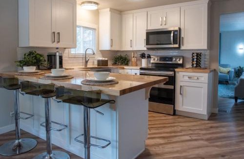 Grayland House | Cozy and Stylishly-Walk To The Beach - Sleeps 5