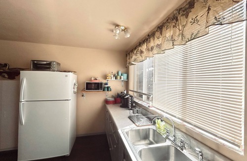 Colville Apartment | Cozy apartment nestled in the hills of Kettle Falls overlooking Lake Roosevelt.