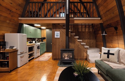 Glacier Cabin | Cozy Arched Cabin, Couple's Retreat, NEW Hot Tub & Barrel Sauna