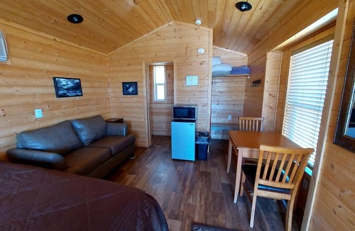 Escalante Cabin | Cozy Cabin for Two in Escalante, Utah - Perfect for a Romantic Mountain Getaway