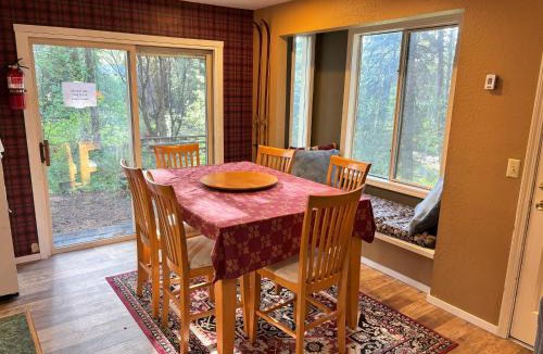 McCall House | Cozy Cabin in McCall