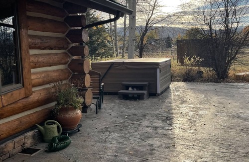 Jackson Cabin | Cozy cabin on 5 acres