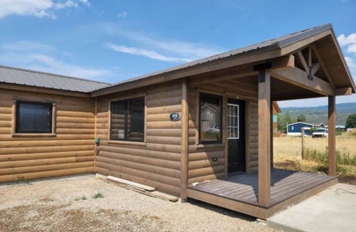 Victor Cabin | Cozy Cabin stay in Victor