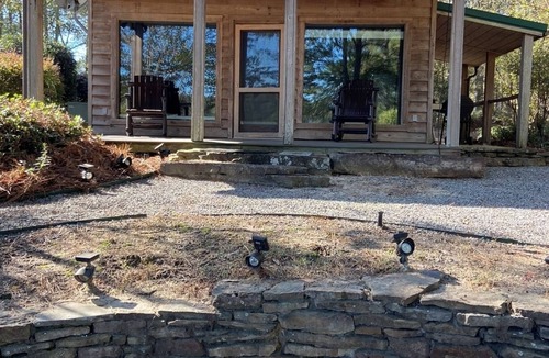 Star Cabin | Cozy cabin with 1 bedroom, Lakefront views in tranquil Terry!