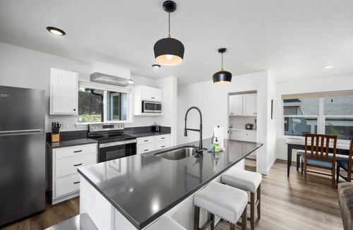 Coeur d'Alene House | Cozy Coeur d'Alene Retreat with Fire Pit Near Lake & River