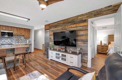 New Meadows Condo | Cozy condo on the 9th Hole of Meadow Creek Golf Course in charming New Meadows