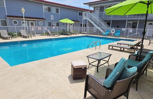 Biloxi Condo | Cozy Condo Steps from the Gulf. Private, quiet but minutes from everything.