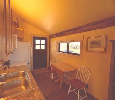 Driggs House | Cozy Cottage in the Tetons