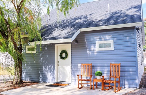 Garden City Cottage | Cozy Cottage w/Hot Tub, 2 Blocks from Lake, 15 minute drive to Beaver Mtn