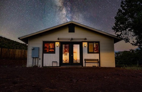 Williams Cabin | Cozy Cub Cabin, Wilderness Retreat Williams AZ near Grand Canyon, Fire pit