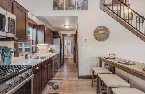 Dover Bay House | Cozy Dover Bay Pet Friendly Retreat - Sleeps 5