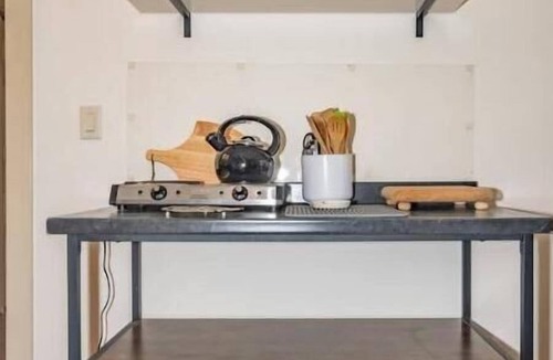 Ashland Cabin | Cozy European Cottage 2 bd + 1 bath