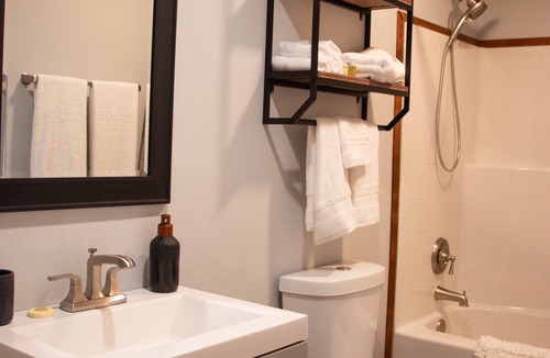 Buckley Other | Cozy Farm stay on 70 acres,Pet Friendly, farm animals,close to mount Rainer