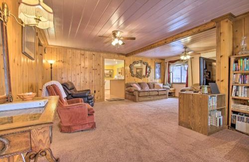 Salmon House | Cozy Home w/Hot Tub: Half Mi to Salmon River!