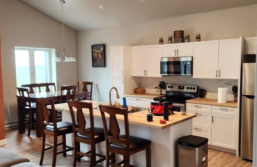 Georgetown House | Cozy home with amazing views, close to Discovery Ski Area. Pet Friendly