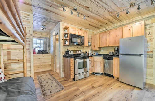 Island Park Cottage | Cozy Island Park Cabin, 20 Mi to Yellowstone!
