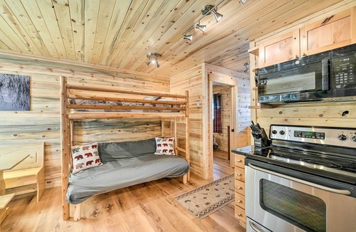 Island Park Cottage | Cozy Island Park Cabin, 20 Mi to Yellowstone!
