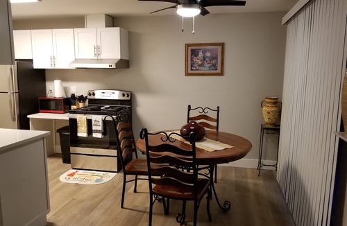 Puyallup Apartment | Cozy Lovely Rental Unit With Indoor Place Close to Restaurants/Mall/Fairgrounds