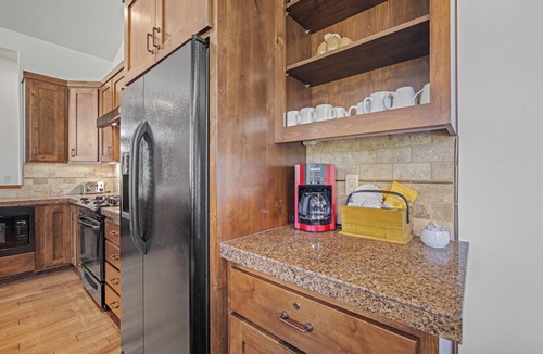 Sunriver Cabin | Cozy Luxe Cabin with Access to Exclusive Golf