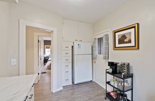 Manito Apartment | Cozy Main Floor Unit 3 mins to DT Spokane!
