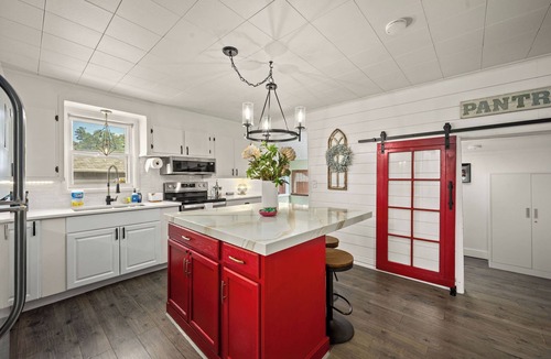 Coeur d'Alene House | Cozy Midtown CDA Retreat, Hot Tub + Fully Fenced Yard