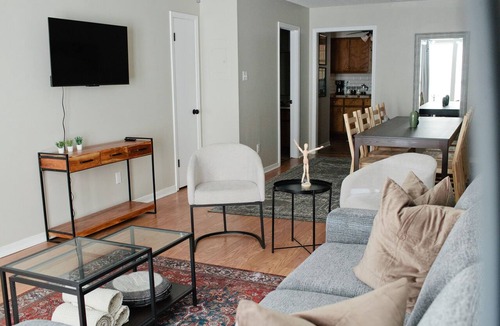 Mobile Apartment | Cozy Modern 2BR Home | Patio & Pet-Friendly