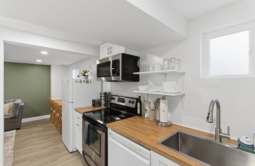 South Salt Lake House | Cozy Modern 2BR in Millcreek - 10 Min to SLC & Mountains