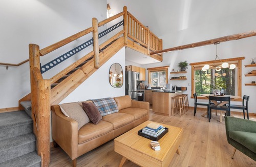 Cle Elum Cabin | Cozy Modern Cabin on 2 Acres in Teanaway Valley