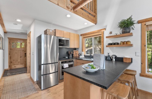 Cle Elum Cabin | Cozy Modern Cabin on 2 Acres in Teanaway Valley