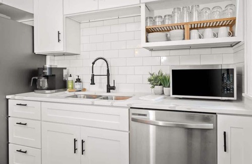 Spokane House | Cozy & Modern Downriver Spokane Home