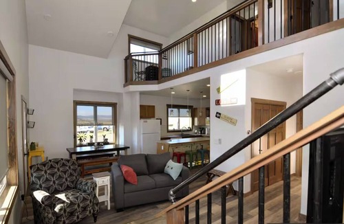 Bozeman House | Cozy Montana Getaway With Beautiful Mountain Views