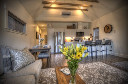 Sandpoint Cottage | Cozy Nautical Cottage ~ 2BD/Sleeps 6/1 Mi to Lake/Free Shuttle/Video Tour