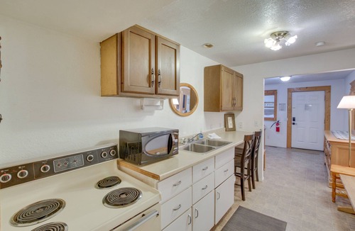Paris Apartment | Cozy Paris Studio ~ 4 Mi to Bear Lake!