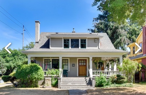 Hollywood District House | Cozy Portland Retreat in the heart of Hollywood District