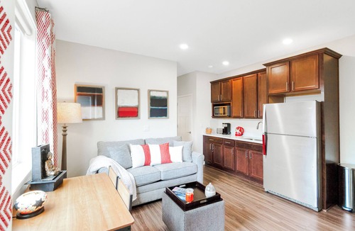 Port Orchard House | Cozy Private 1BR Suite w/Trails and Amazing Views, Port Orchard