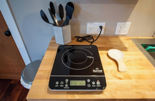 Coconino Estates Apartment | Cozy Private Studio Near Downtown Flagstaff