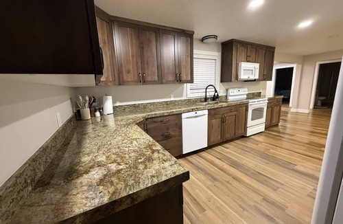 Lewiston House | Cozy Remodeled 4BR Home, Hot Tub Oasis, and 85" TV