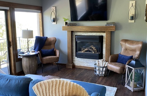 Sandpoint Condo | Cozy remodeled condo close to the Village!