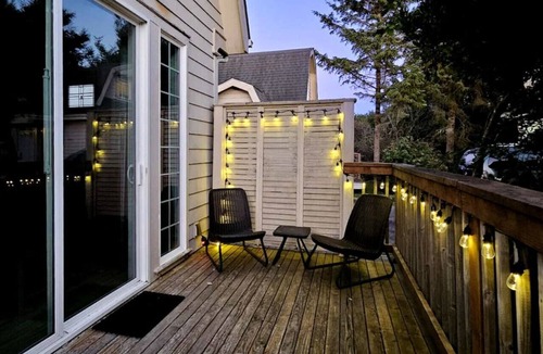 Ocean Shores House | Cozy Sea Breeze Cottages