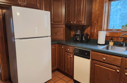 Harrison Cabin | Cozy Secluded 5-bedroom cabin in Harrison