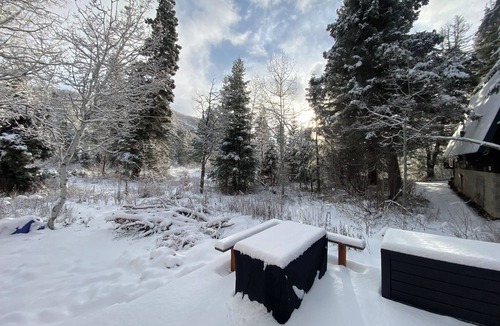 Midway Cabin | Cozy, secluded forest 6-bdrm Mountain cabin near Park City, Golf course, Crater