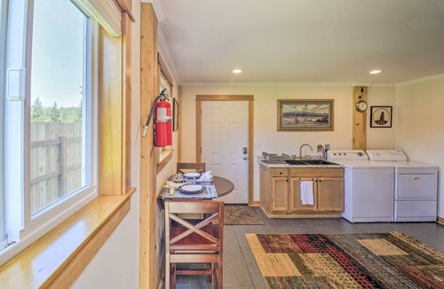 Sequim Condo | Cozy Sequim Condo: Olympic Discovery Trail Access!
